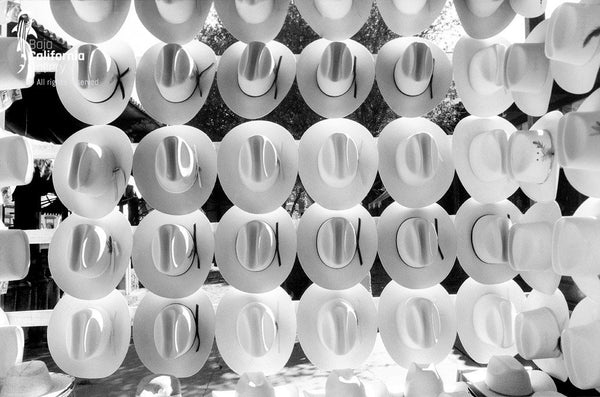 © MIL_Z1275_141 | Rows of hats